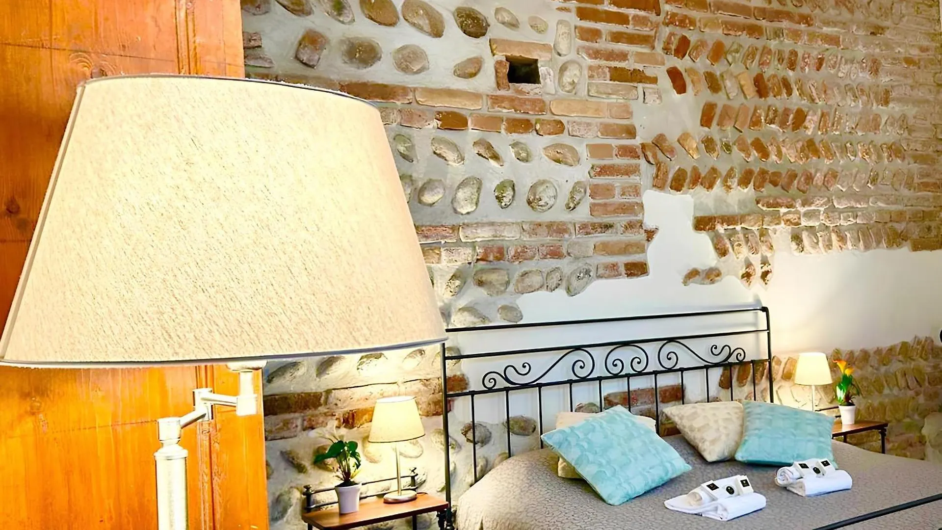 Arena In Love - Centre Rooms Verona Italy